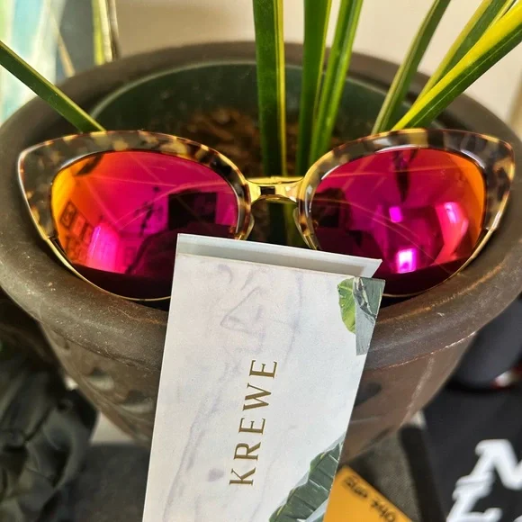 Krewe Josephine Cat Eye Sunglasses KREWE | Accessories | Krewe Josephine Cat Eye Sunglasses  main image 3